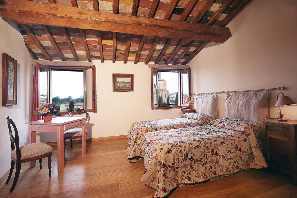 Casacenti Bed and Breakfast Siena Habitación foto